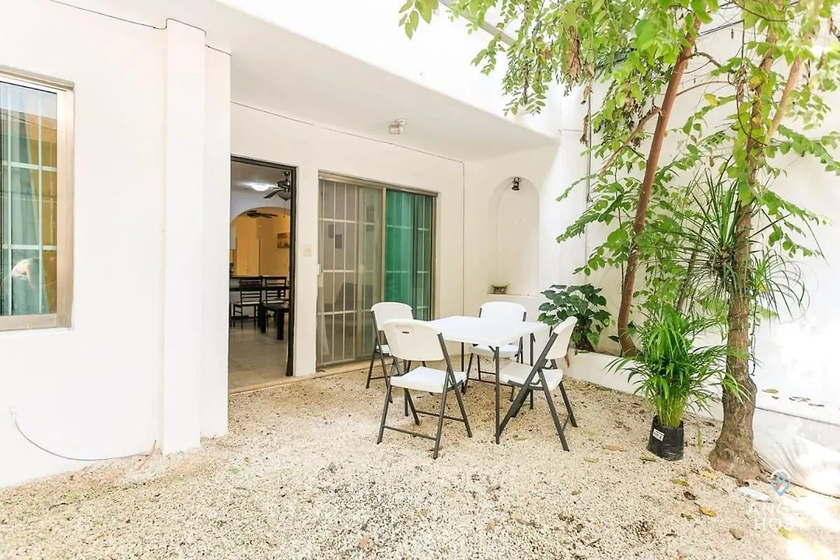 Amazing Location Steps To Beach & Nightlife Playa del Carmen